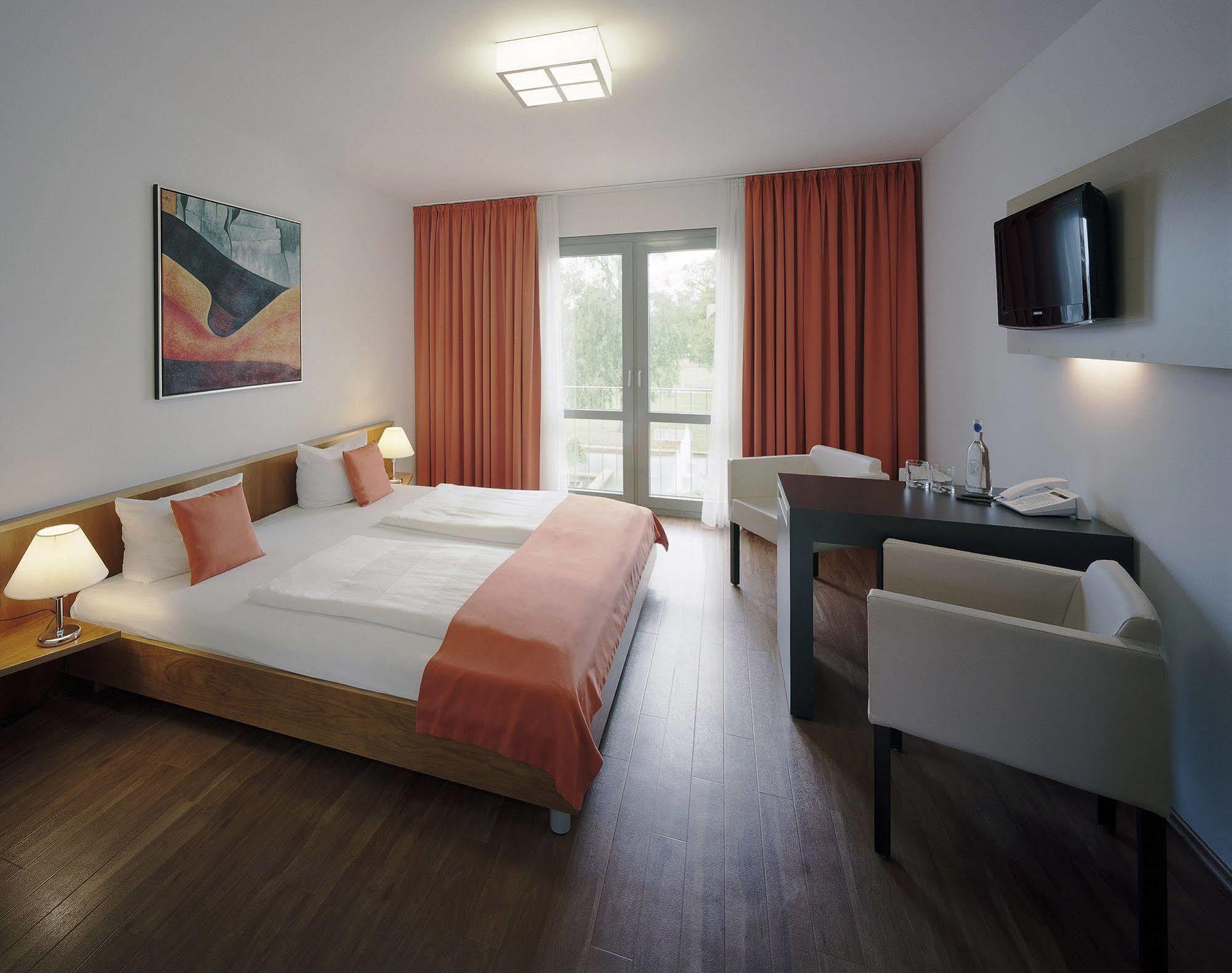 Akademiehotel Drezda Kültér fotó